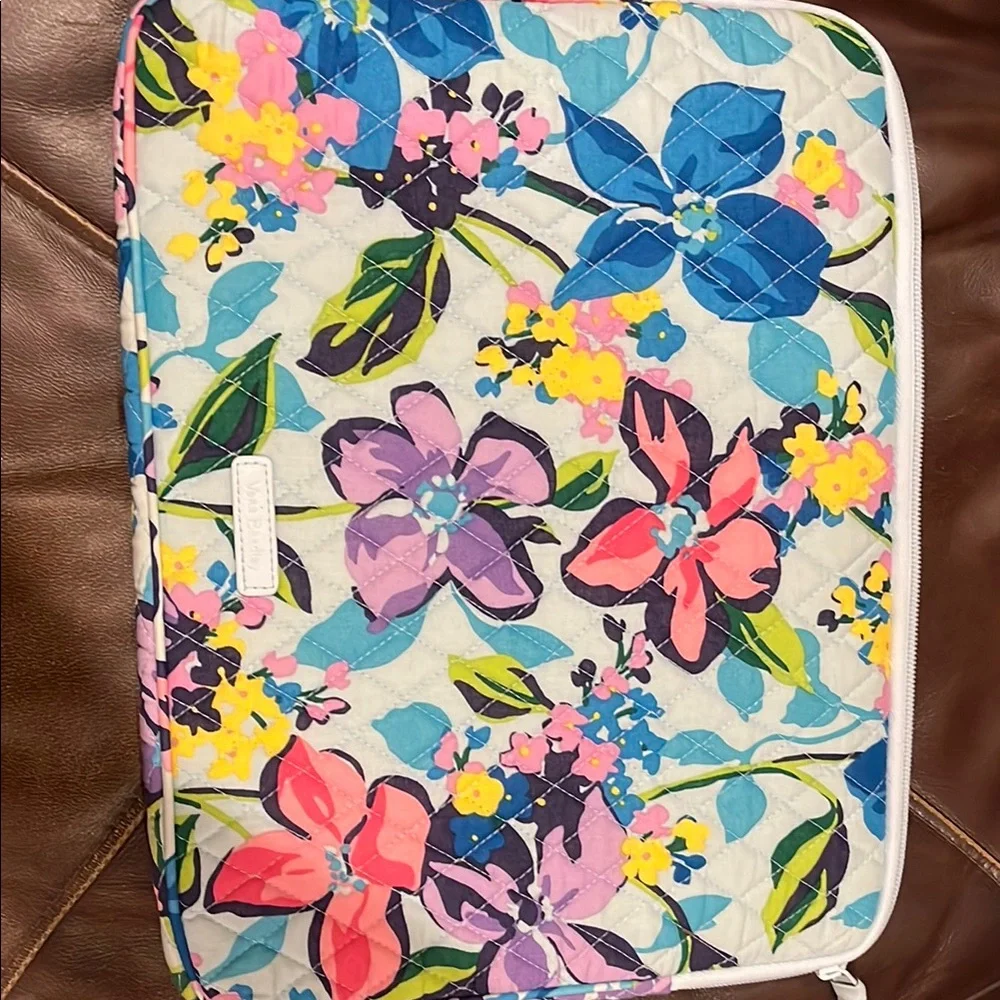 Vera Bradley Floral Tablet Sleeve - Multicolor